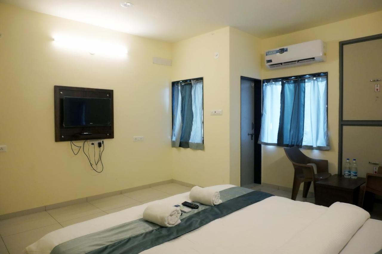Hotel Nova Sk Radźkot Zewnętrze zdjęcie